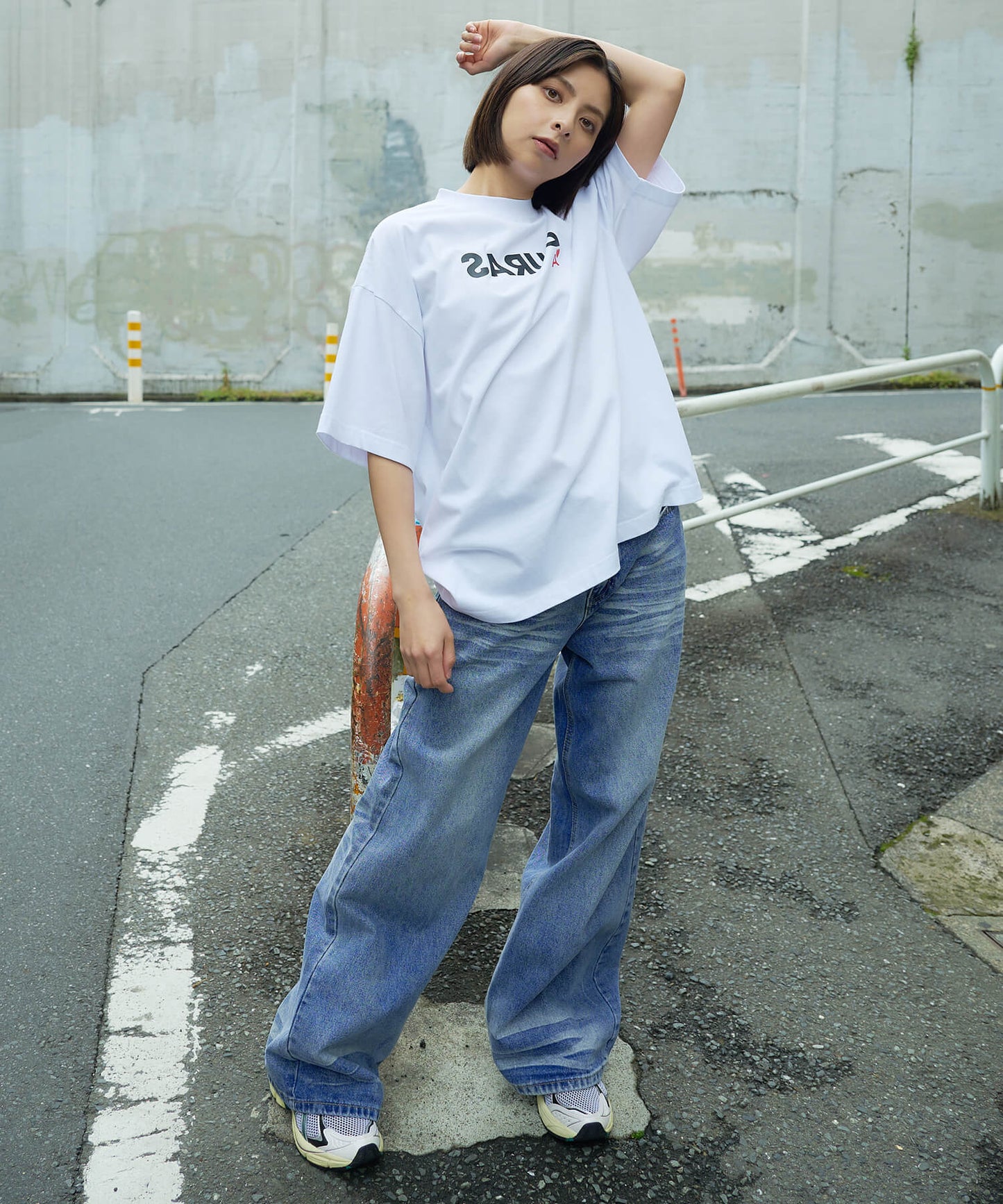 ヴィンテージ加工デニムパンツ
