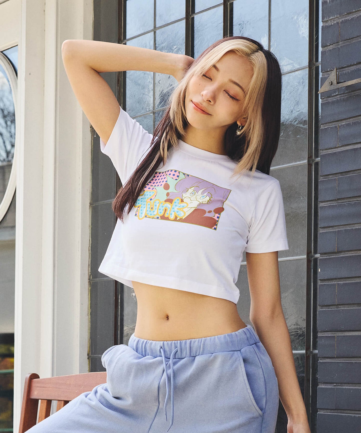 トゥンクプリントクロップTシャツ