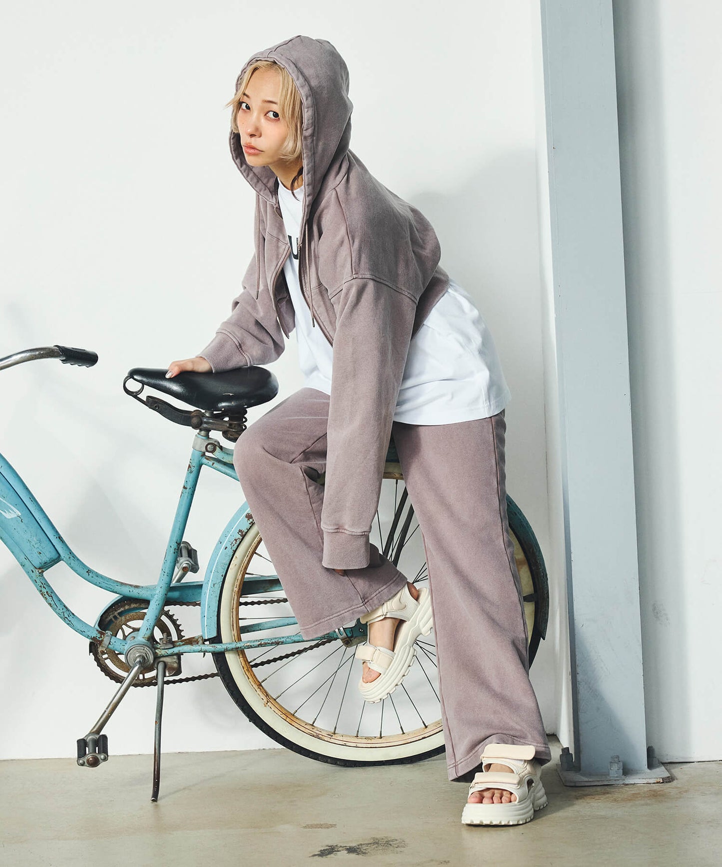 ヴィンテージ加工パンツ