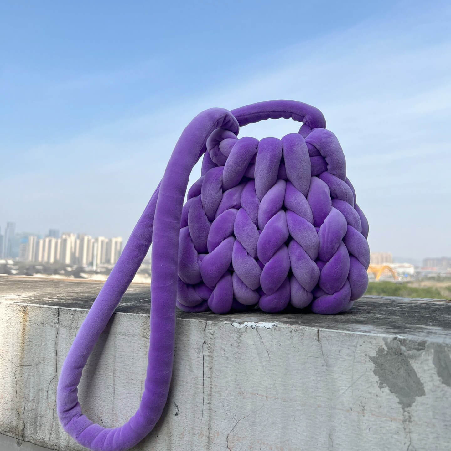 ロングストラップマンドゥバッグ