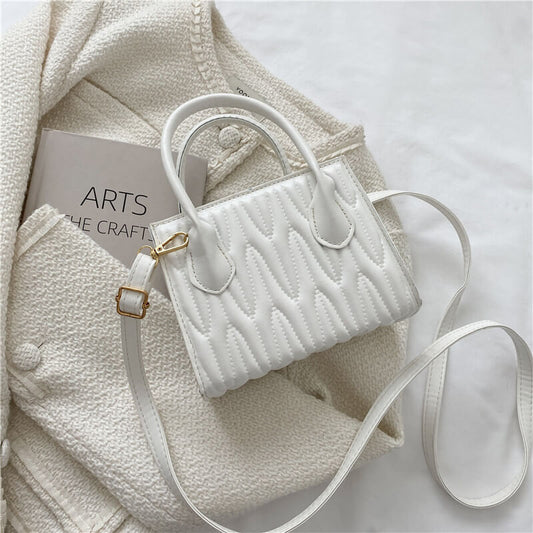 キルティングハンドバッグ