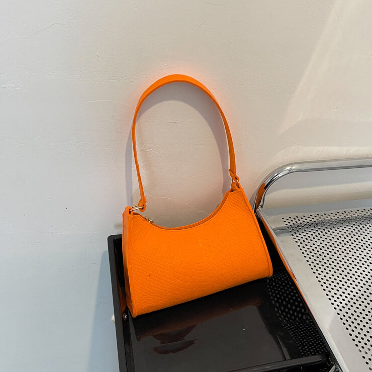 クロコ型押しフェルトハンドバッグ