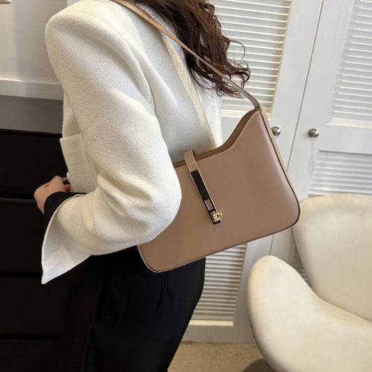 バックルショルダーバッグ