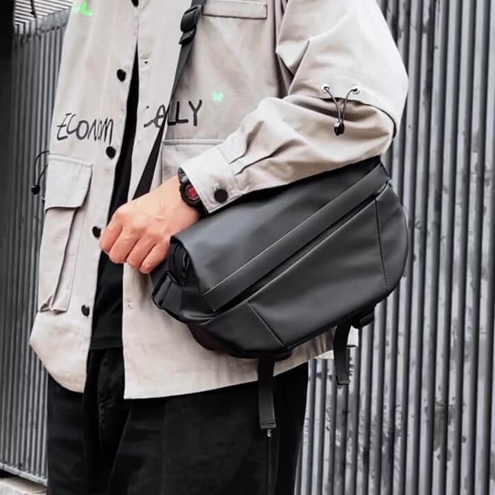 撥水加工ショルダーボディバッグ