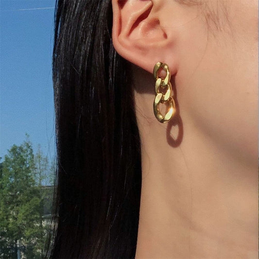 キヘイチェーンピアス