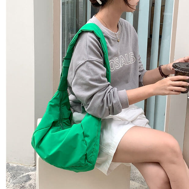 ショルダーバッグ