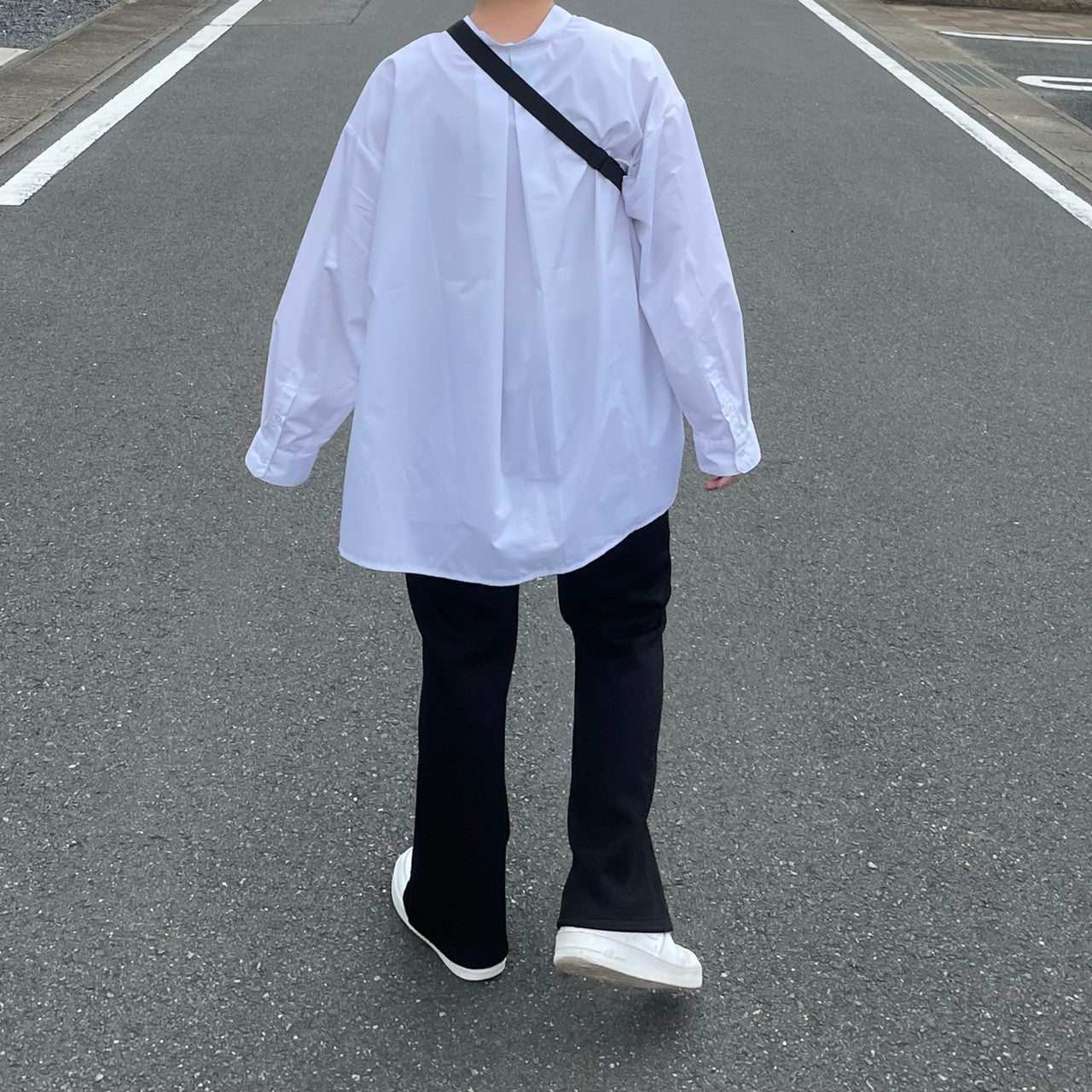 セミフレアパンツ