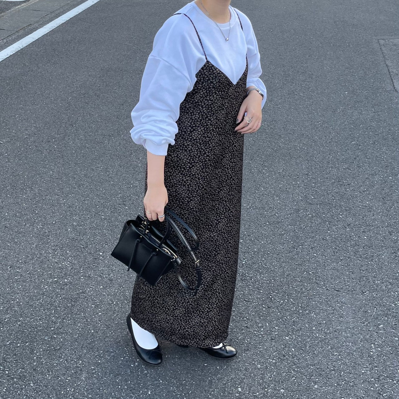 ロゴ刺繍ショートプルオーバー