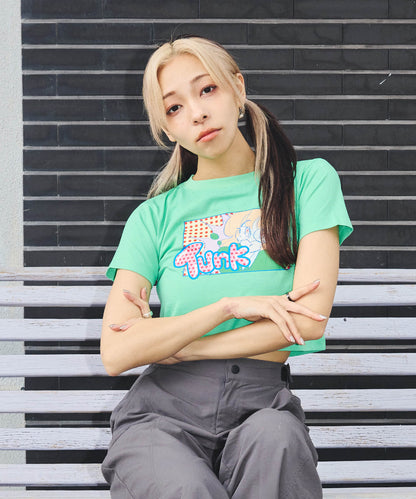 トゥンクプリントクロップTシャツ