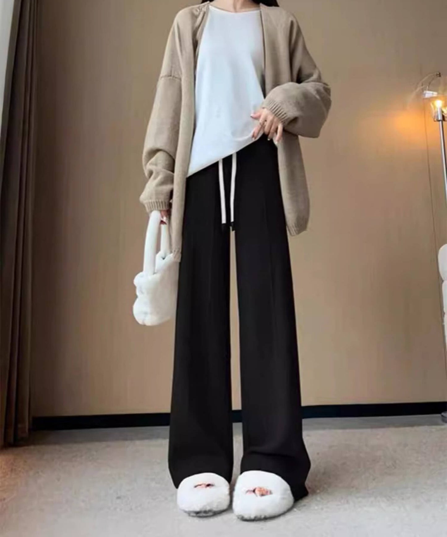 ラインデザインニットパンツ