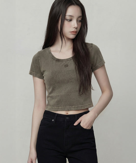 ロゴ刺繍クロップドTシャツ