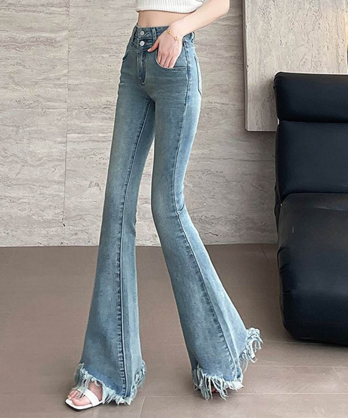 フリンジ裾加工フレアデニムパンツ