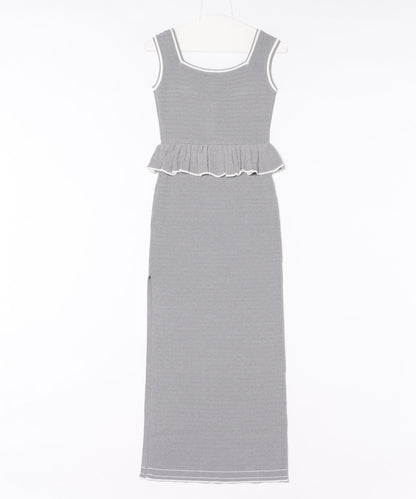 ペプラムニットワンピース