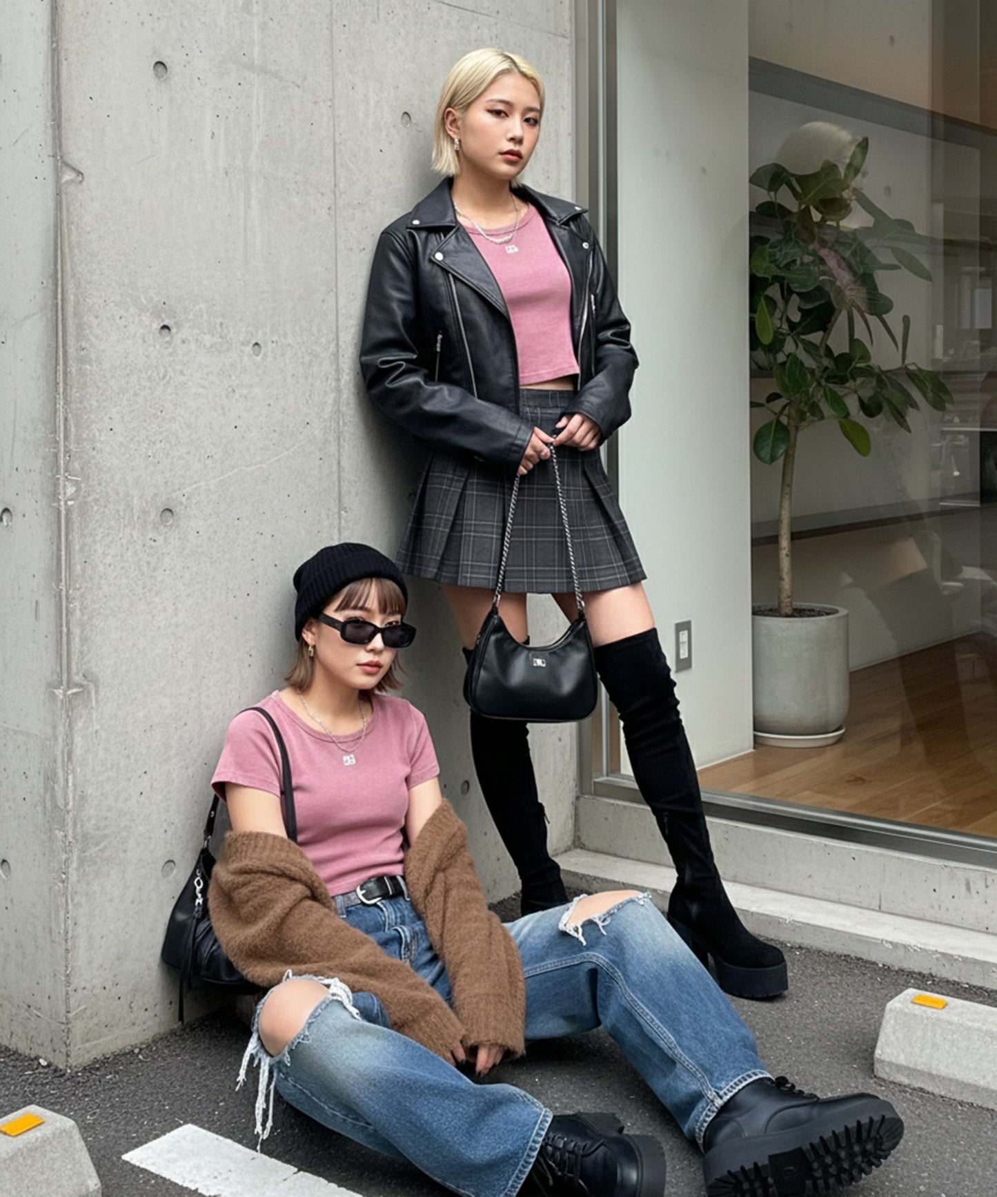 ロゴ刺繍クロップドTシャツ